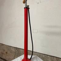 Pompa gonfiaggio ruote bicicletta