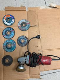 smerigliatrice milwaukee