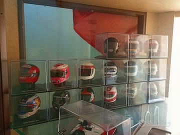 modelli caschi F1