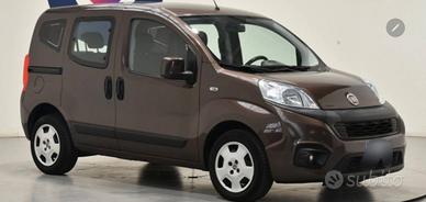 fiat Qubo 1.3 multijet longe  ( 30.000 km .......)