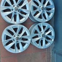 4 cerchi Nuovi 17 originali Volkswagen Golf 5 6 7 
