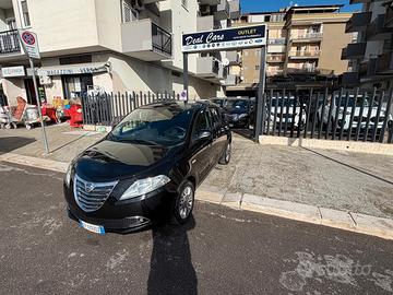 Lancia Ypsilon 1.3 MJT 16V 95 CV 5 porte S&S Plati