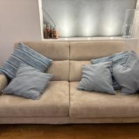 divano Chateau d’Ax + pouf + cuscini