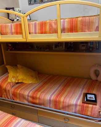 Letti cameretta a soppalco + Letto contenitore