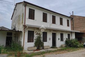 CASA SEMINDIPENDENTE A CODEVIGO