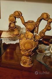 scultura decorativa con conchiglie