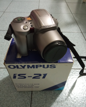 Macchina fotografica Olympus IS-21