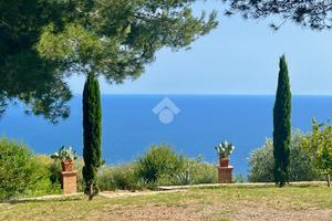 VILLA SINGOLA A CIPRESSA