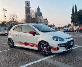 Noleggio per eventi ABARTH Punto Evo - 2023