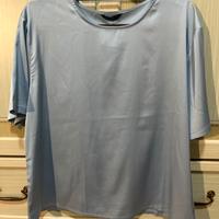 T-shirt azzurra