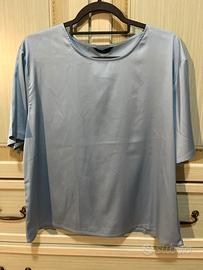 T-shirt azzurra