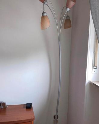 Lampada classica da terra