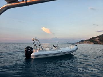 Sacs matras 750 del 2026 con Verado 250cv