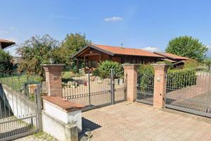 Immobile in asta di 98 m² con 4 locali a Strambino