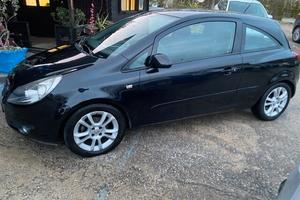 Opel Corsa 1.2 3 porte Club