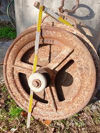 Antiche carrucole per lavoro