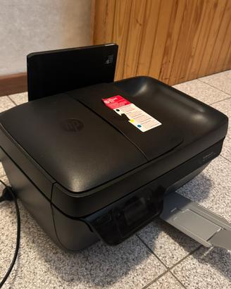 Stampante HP OfficeJet 3831 – come nuova