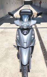 Kymco People GTi 300 ABS