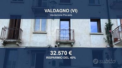 Immobile in asta di 173 m² con più di 5 locali a V