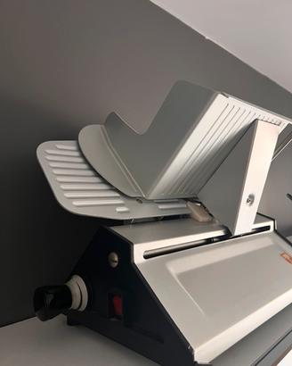 Affettatrice sgl regolabile