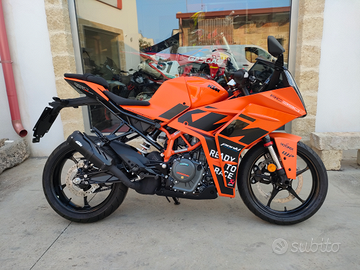 KTM RC 390 GP Orange MY 2023 - Km 0