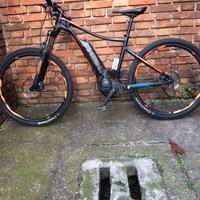 MTB elettrica Giant Fathom