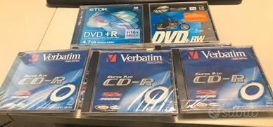 2 DVD e 5 CD NUOVI MAI APERTI COME DA FOTO