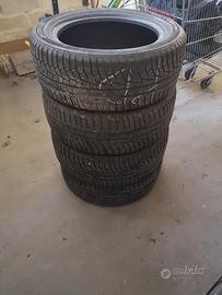 Quattro gomme termiche  Hankook 205/55R16