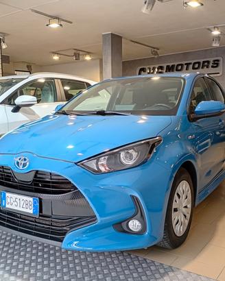Toyota Yaris Hybrid Business 1.5 Automatico