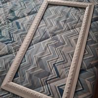 cornice portaspecchio