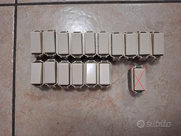 16 Vimar Deviatore 08004 Serie 8000 1P 10AX