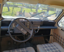 RENAULT R4 850cc