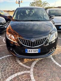 Lancia Ypsilon 1.0 FireFly 5 porte S&S Hybrid Gold