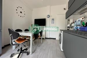 PRONTO DA ABITARE CON POGGIOLO E ASCENSORE !!