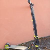 Monopattino da  bambino di Decathlon