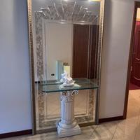 Specchio da ingresso con console