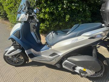 Piaggio MP3 yourban 300