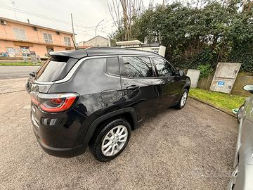 Jeep compass lounge