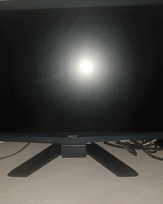 monitor pc marca acer con casse esterne