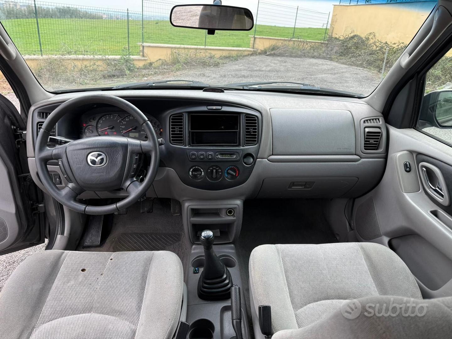 Mazda Tribute 2004 photo 4