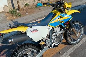 Suzuki DRZ 400 S restaurata