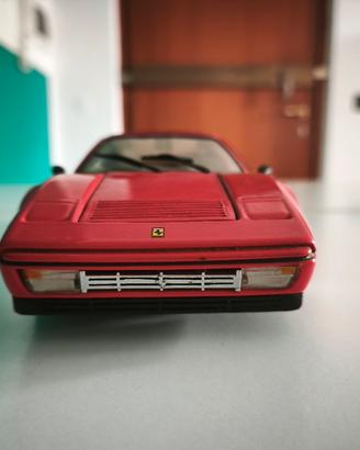 Ferrari 328 GTS scala 1:18