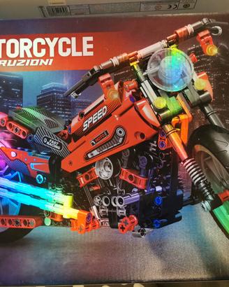 Moto da costruire 470 pezzi nuova