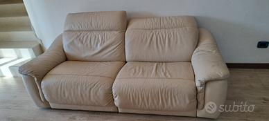 divano in pelle 