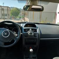Renault  megane 
