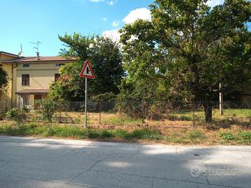 Villa con 1.000 mq di giardino piantumato