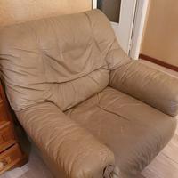 2 poltrone in eco pelle