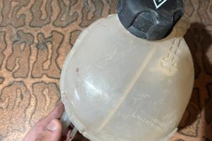 Vaschetta liquido radiatore Peugeot 208