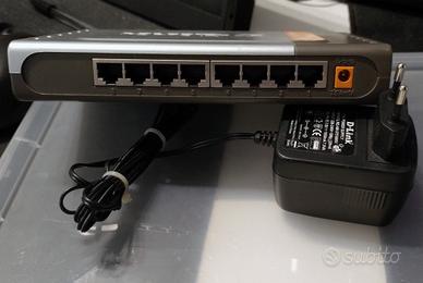 Swtch Ethernet D-Link DES-1008D 8 porte