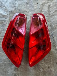 Fanali posteriori fiat punto 